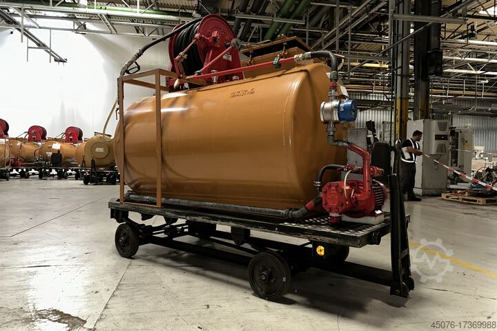 Mobile tank / water tank / liquid  