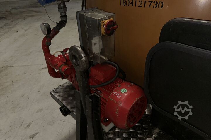 Mobile tank / water tank / liquid  