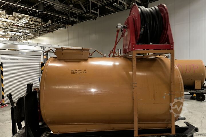 Mobile tank / water tank / liquid  
