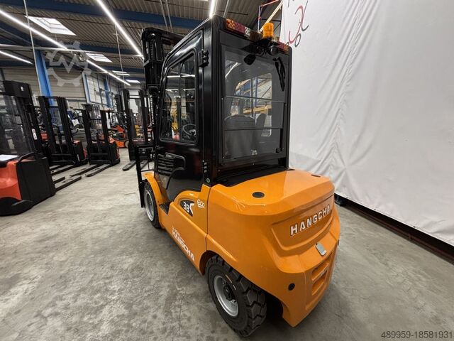 Electric 4-wheel forklift Hangcha Elektrostapler CPD38