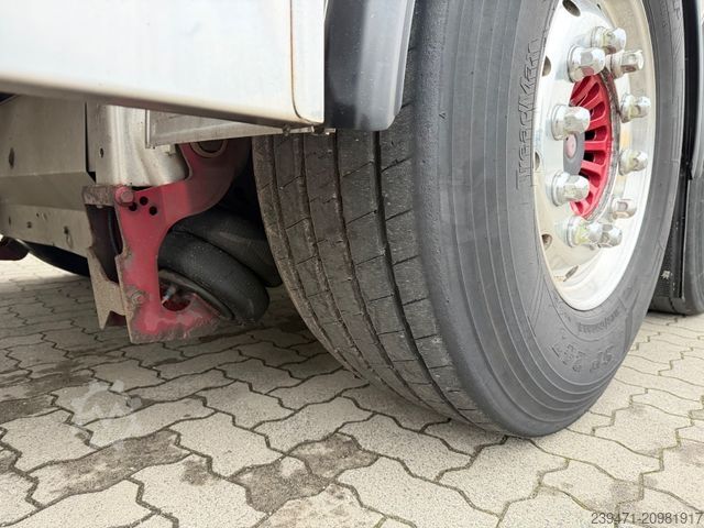 Tanker semitrailer  Parcisa Lebensmitteltank 4-Kammer 31.000L SAF