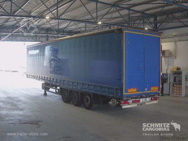 Auflieger mit Pritsche & Plane Schmitz Cargobull Curtainsider Standard