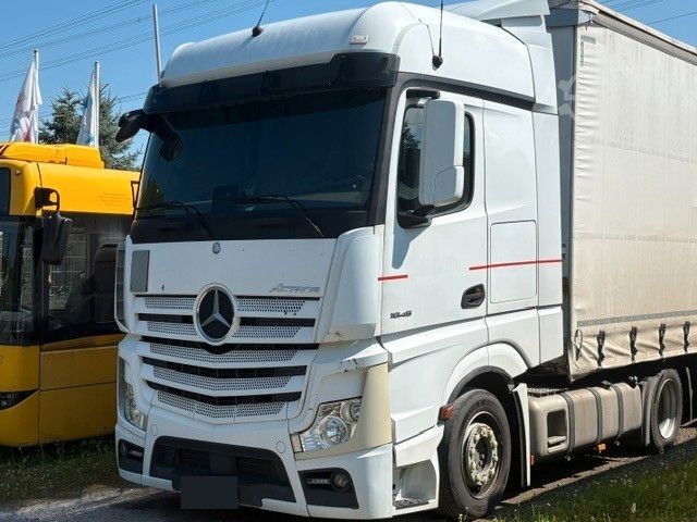 Volumen SZM MERCEDES-BENZ 1845 LS GiGa Space