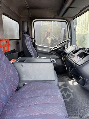 Heb- und Senkgestell für Getränketransport Mercedes-Benz Atego 815