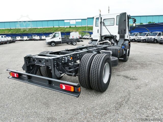 Box truck Iveco Eurocargo 180E32 K