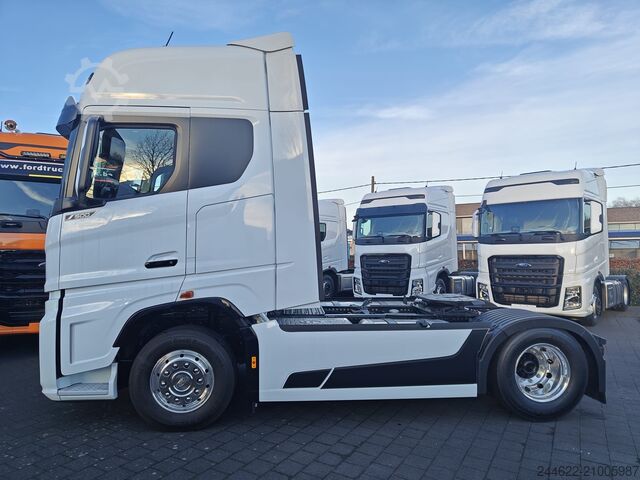 Standard tractor unit Ford Truck F-Max