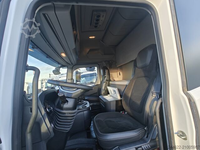 Standard tractor unit Ford Truck F-Max