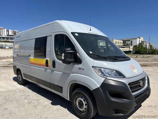 Caravan/camper Fiat Weinsberg Carabus 600 K 4 posti letto | Completamente attrezzato