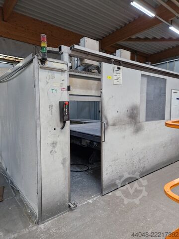 CNC-Bearbeitungszentrum MAKA MM 7t