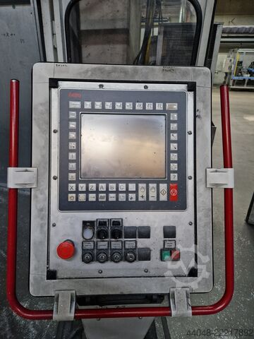 CNC-Bearbeitungszentrum MAKA MM 7t
