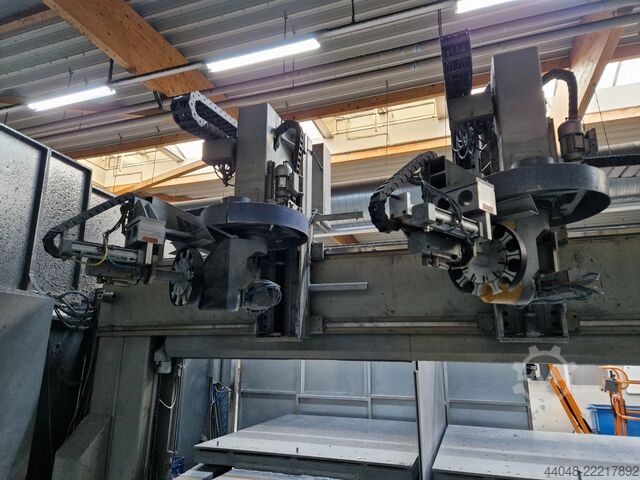 CNC-Bearbeitungszentrum MAKA MM 7t