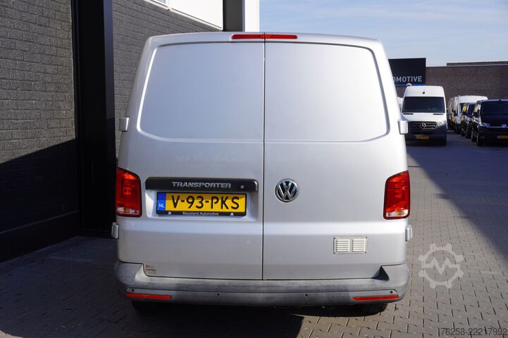 Delivery van Volkswagen Transporter 2.0 TDI 150PK EURO 6 - Airco - Crui...
