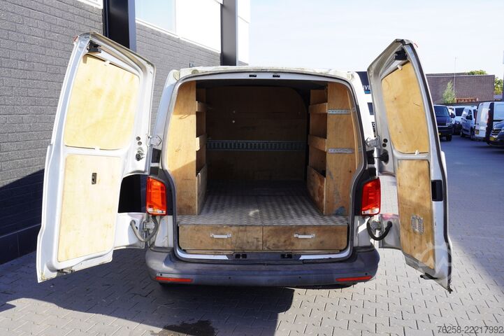 Delivery van Volkswagen Transporter 2.0 TDI 150PK EURO 6 - Airco - Crui...