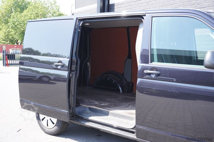 Delivery van Volkswagen Transporter 2.0 TDI 150PK Automaat EURO 6 - Air...