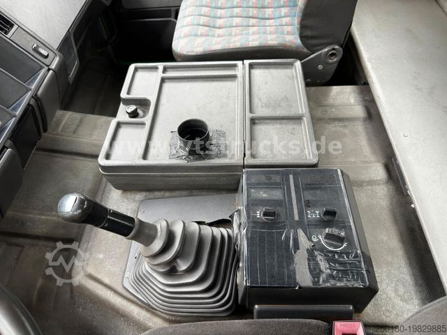 Three-sided tipper truck MERCEDES-BENZ 1831 K 4x2 Meiller-Kipper Dreiseitenkipper