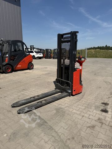 Hochhubwagen Linde L 12