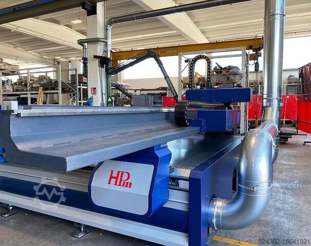 PLASMASCHNEIDEN VON KOMBINIERTEN ROHRBLECHEN HPM STEEL MAX COMBI TUBO LAMIERA