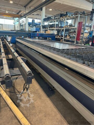 PLASMASCHNEIDEN VON KOMBINIERTEN ROHRBLECHEN HPM STEEL MAX COMBI TUBO LAMIERA