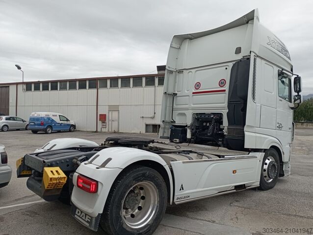 Standard tractor unit DAF XF 530 ST