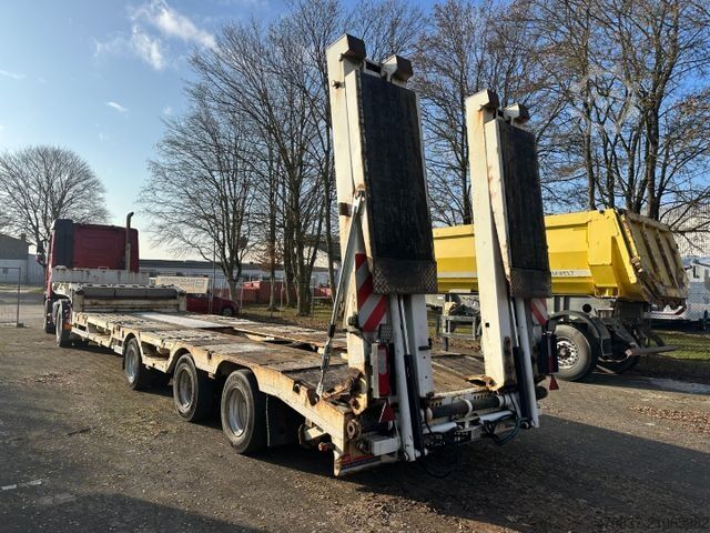 Tieflader-Sattelauflieger LANGENDORF Radmulden / Lenkachse / überfahrbare Hals