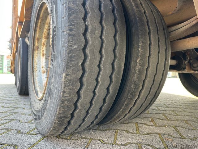 Tieflader-Sattelauflieger MÜLLER-MITTELTAL TS 3 / hydr. Rampen