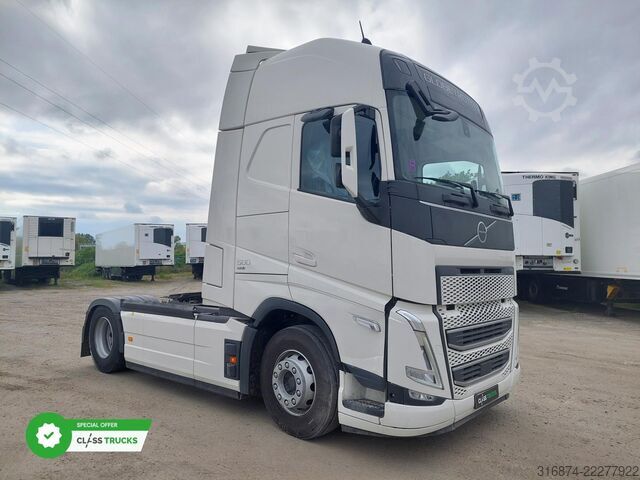 Standard SZM VOLVO FH 500 XL i-ParkCool ACC Side Skirts
