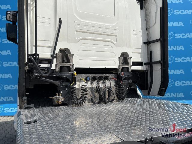 Standard tractor unit Scania S 560 A6x2/4NB RETARDER FULL AIR PTO SLIDE DISH