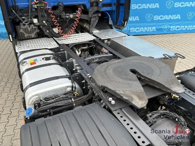 Standard tractor unit Scania R 420 A4x2LA DIFF-L RETARDER PARK AIRCO VECTO 3