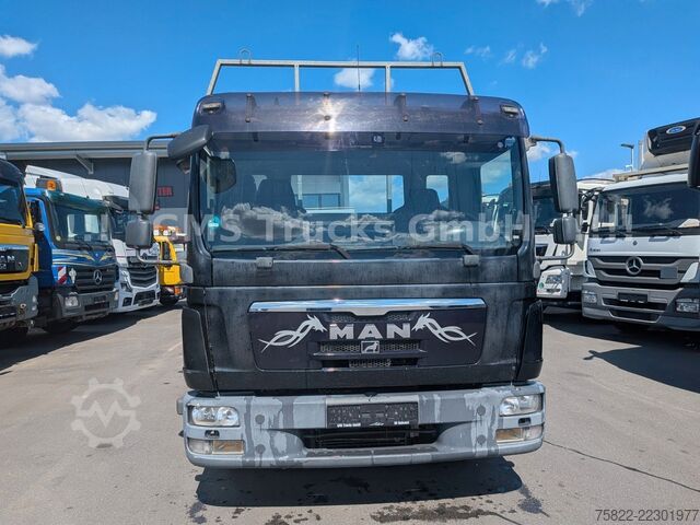 Flatbed truck MAN TGl 8.250 / Pritsche / Tüv / 6 Zylinder / Klima
