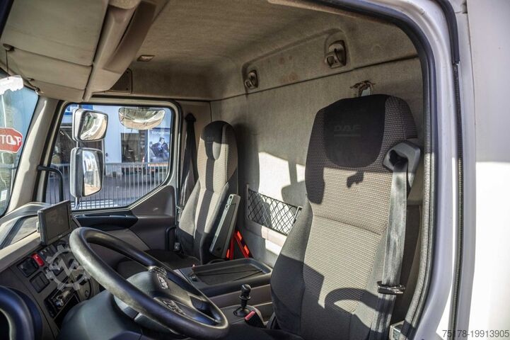 Box body DAF LF 220(16t)+DHOLLANDIA