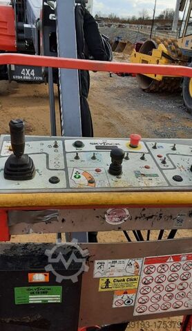 Working platform (self-propelled) Skyjack SJ85 AJ Diesel 27,91m