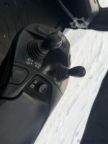 Gabelstapler Linde H 30 Diesel Triplex Ausschubgabeln