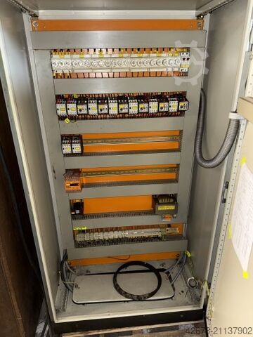 Universal-Werkzeug-Fräsmaschine MAHO MH 1000