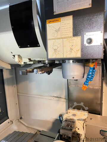 Vertikales Bearbeitungszentrum Feeler QMP-23A 5 Axis Vertical Machining