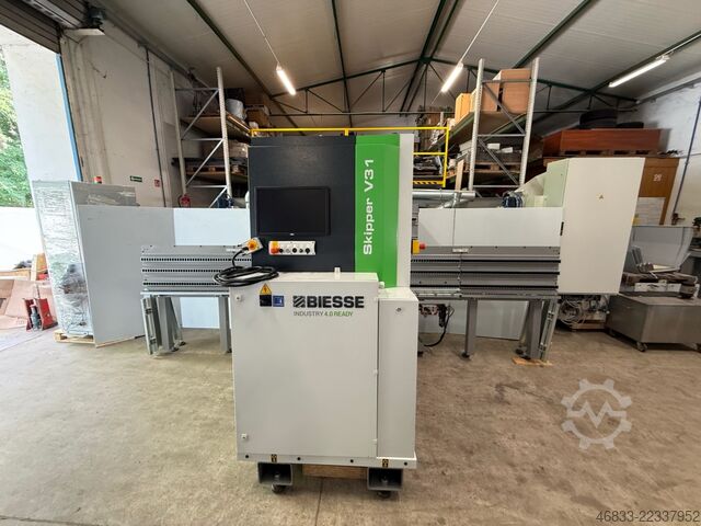 Vertical wood machining center Biesse Skipper V31