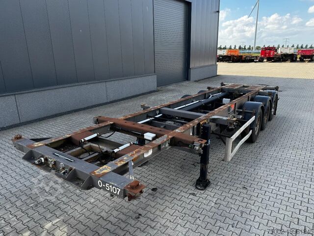 Container transportation Desot 20FT/30FT ADR-Chassis, Liftachse, Heckbundig, 2...