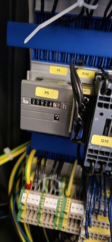 Vertikales Bearbeitungszentrum Chiron FZ15W baseline