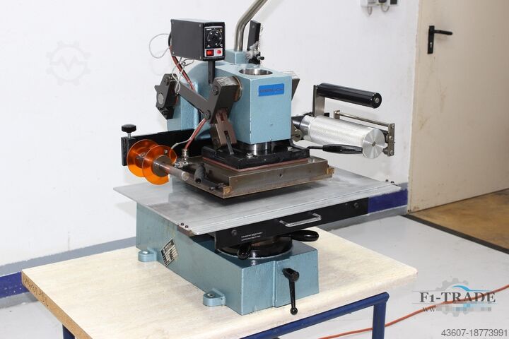 Heißfolienprägemaschine / Hot Foil Stamping Gierlich P 4000