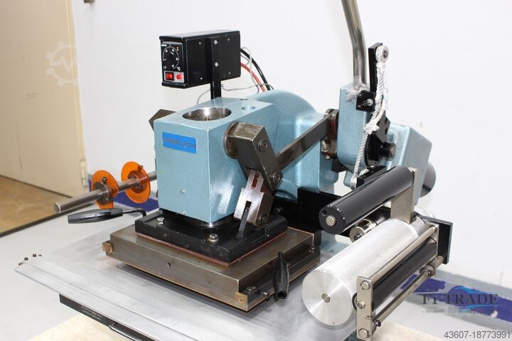 Heißfolienprägemaschine / Hot Foil Stamping Gierlich P 4000