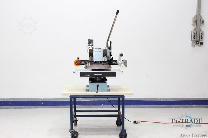 Heißfolienprägemaschine / Hot Foil Stamping Gierlich P 4000