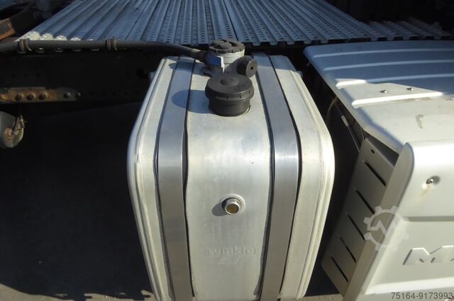 Standard truck tractor MAN 18.480 LLS 4x2