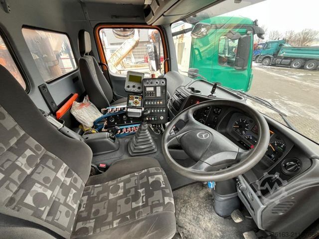 Sonstige MERCEDES-BENZ Axor 1829 AK 4x4 Wechselfahrgestell AK+Streuer+S