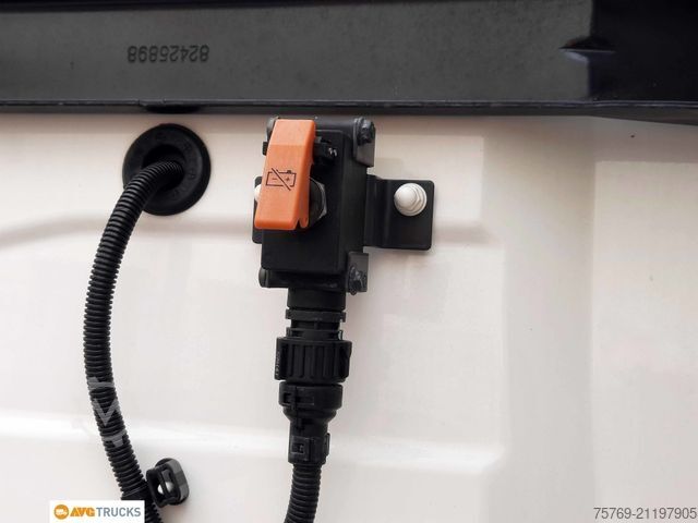 Standard SZM VOLVO FH 500 ADR FL Hydraulik 2 Kreis mit Kipphebel