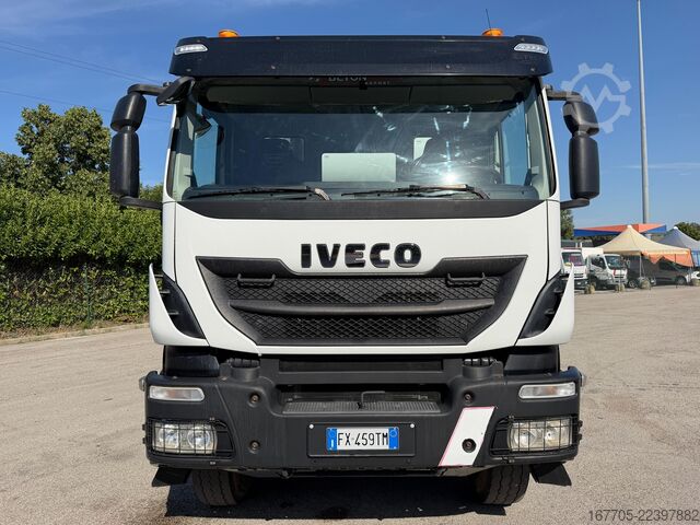 Concrete mixer truck Iveco TRAKKER 500