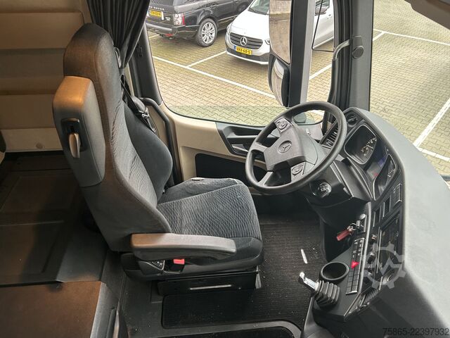 Standard tractor Mercedes-Benz Actros 1840 Streamspace / 583 dkm / NL Truck