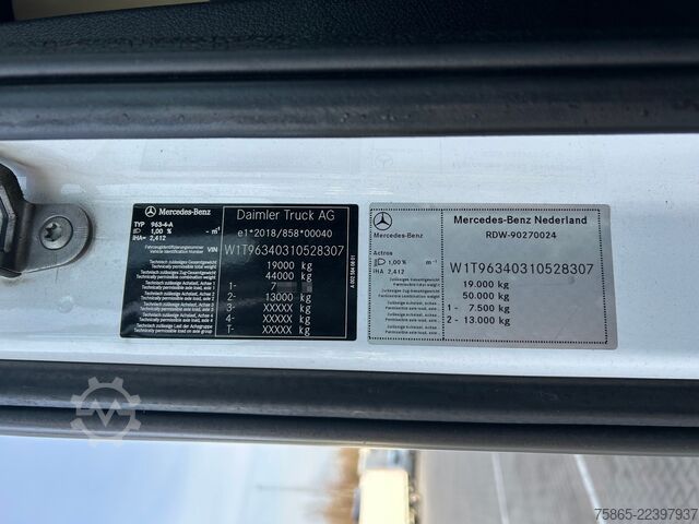 Standard tractor Mercedes-Benz Actros 1842 Streamspace / 457 dkm / NL Truck