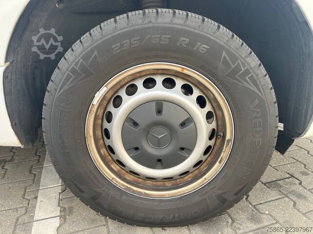 Delivery van Mercedes-Benz Sprinter 319 1.9 CDI / L4 H3 / RWD / / Leder / ...