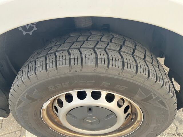 Delivery van Mercedes-Benz Sprinter 319 1.9 CDI / L4 H3 / RWD / / Leder / ...