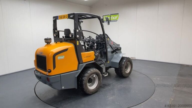 Wheel loader GIANT V 4502 T