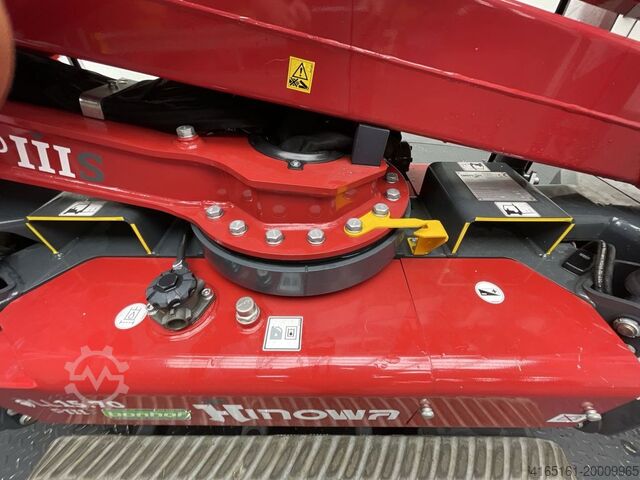 Spider aerial platform HINOWA LIGHTLIFT 15.70 IIIS